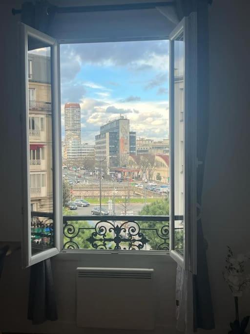 Metro 14 Et Le Metro 7 A 7 Minutes A Pied Emplacement Strategique Plus Parking Gratuit Ле-Кремлен-Бісетр Екстер'єр фото